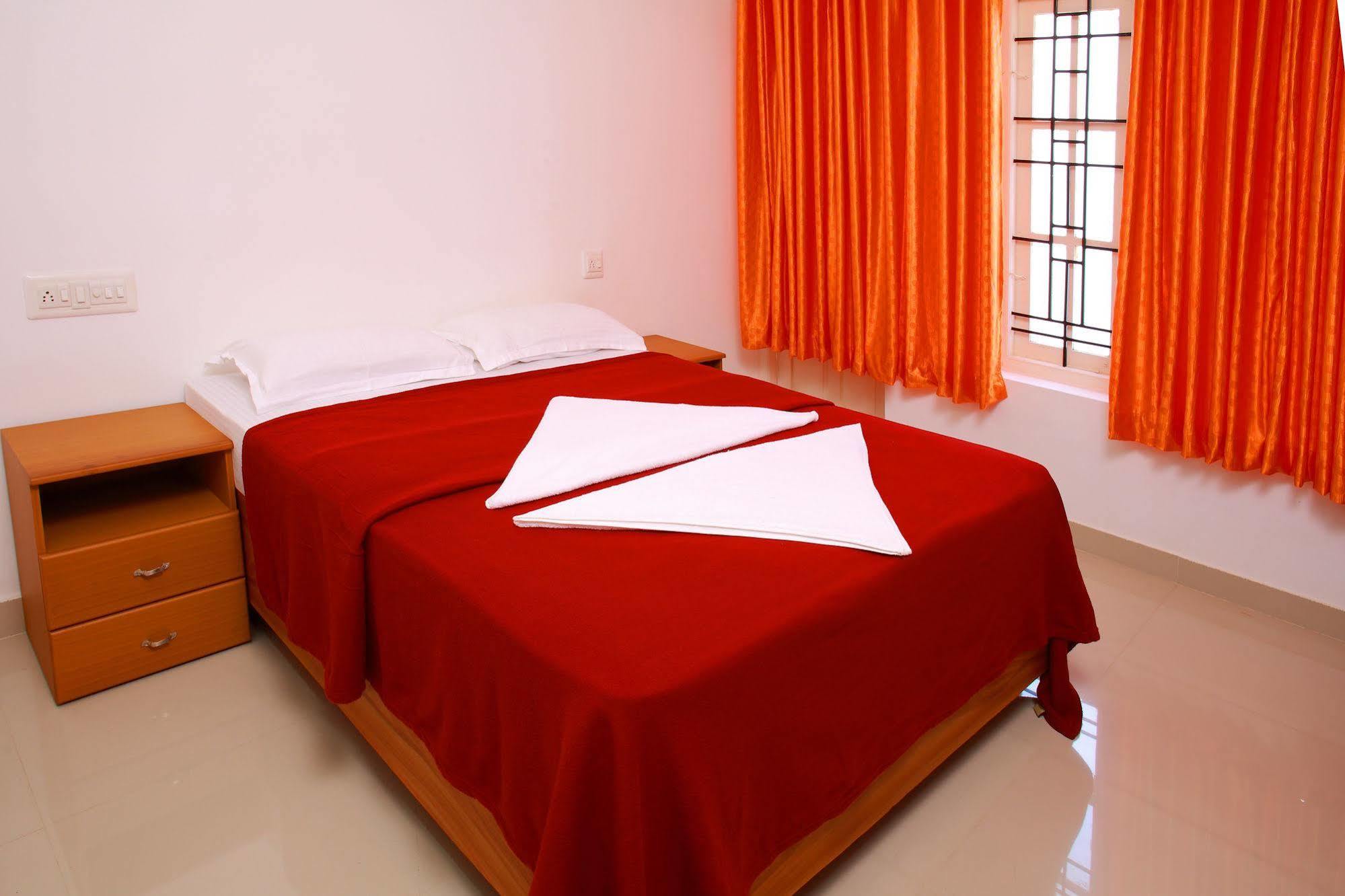 Hotel Phils' Residency & Banquets Kochi Exterior foto